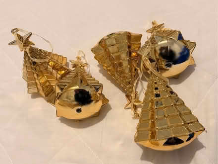 Photo of free 5 gold glass Christmas tree ornaments (Ashburton SE25) #1
