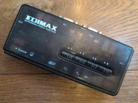 Photo of free Edimax 2/4 port KVM switch (Heronsgate WD3) #2