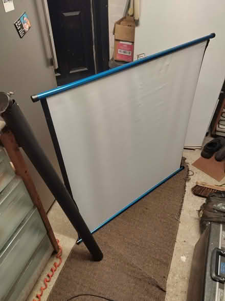 Photo of free Projector Screen (Gidea Park RM2) #1