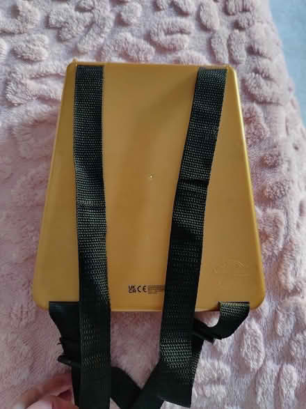 Photo of free Girls plastic makeup case (Walsall WS2) #3