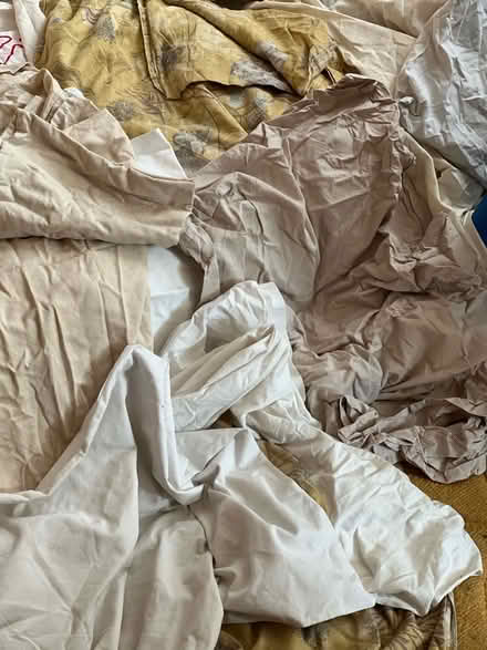 Photo of free Various single bedding and pillow cases to collect weekend (Somers Town NW1) #3