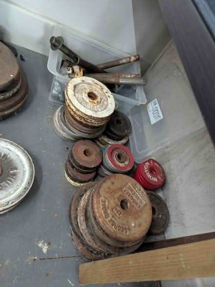 Photo of free Old cast iron weights (GU3) #2