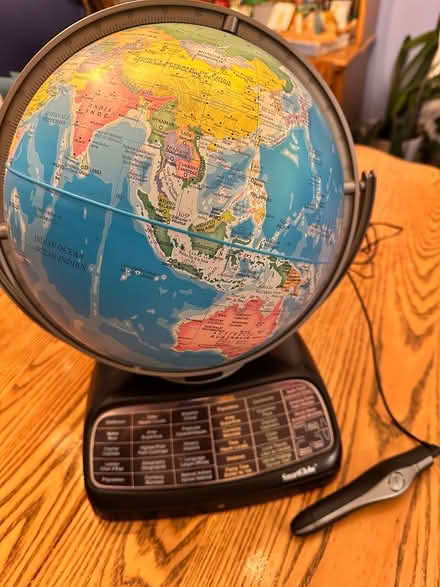 Photo of free "Smart" globe (Beaverbrook) #1