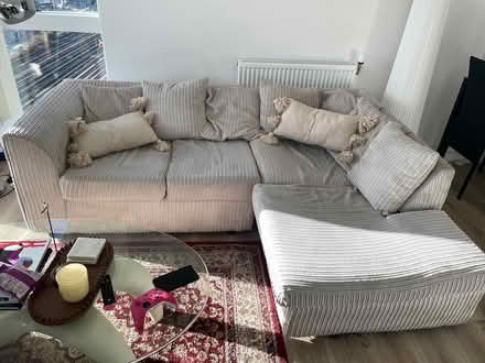 Photo of free L shaped three seater couch (Nine Elms SW11) #3