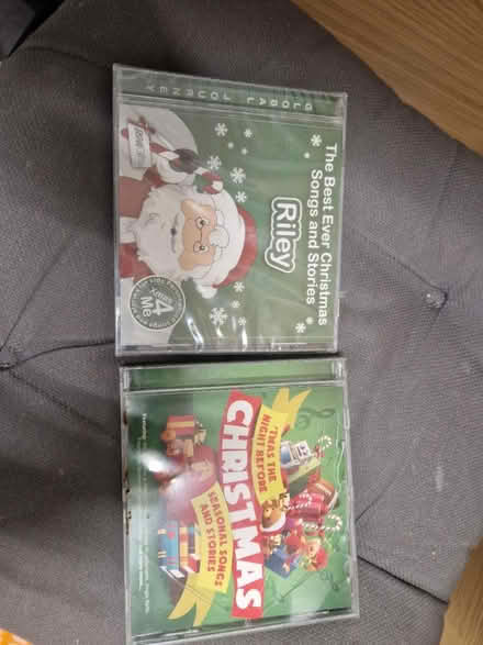 Photo of free Christmas songs for Riley (St Albans AL1) #1