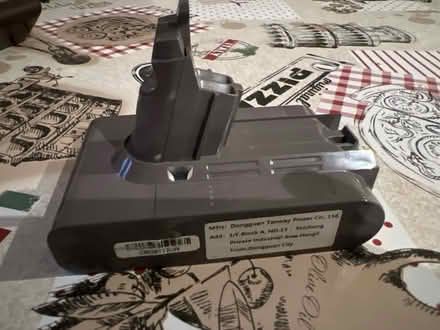 Photo of free Dyason v6 absolute replacement battery (Goffs Oak EN7) #1