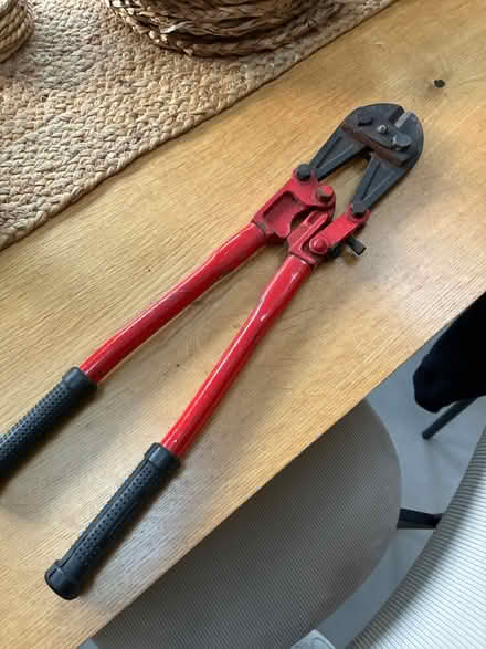 Photo of free Bolt croppers (SM4 South Merton) #1