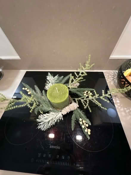 Photo of free Faux foliage Christmas centrepiece (Woodford SK7) #1
