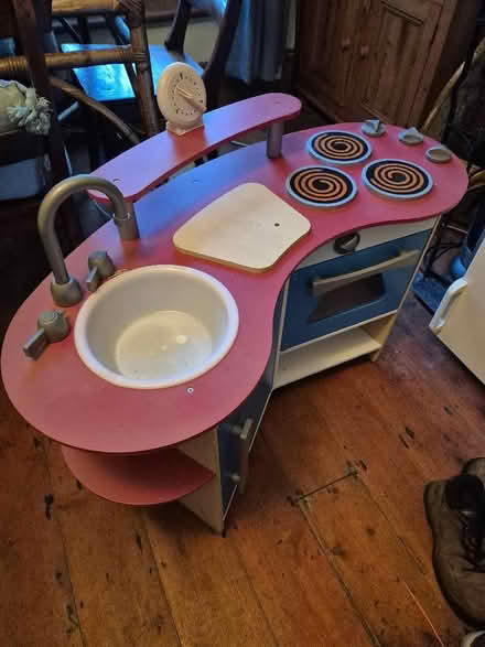 Photo of free Children's toy kitchen (Northchurch HP4) #3