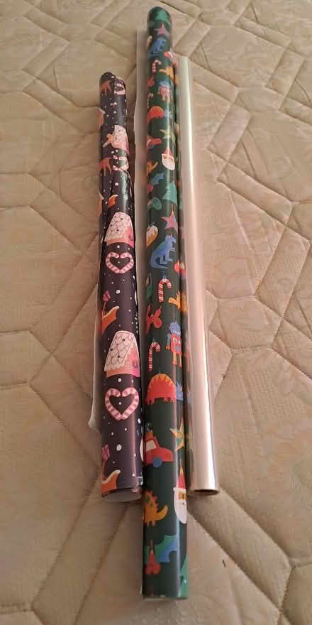 Photo of free Christmas gift bags / wrapping paper / cards (Harefield SO19) #2