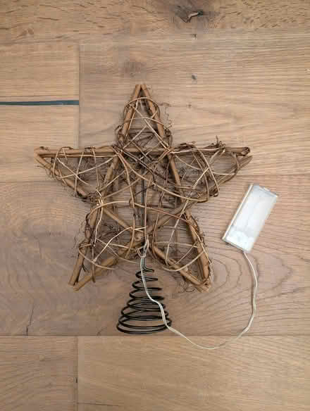 Photo of free Christmas Tree Topper Star (Mortlake SW14) #1