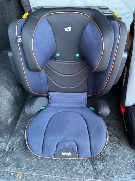 Photo of free Joie isofix car seat #2 (Welland WR13) #1