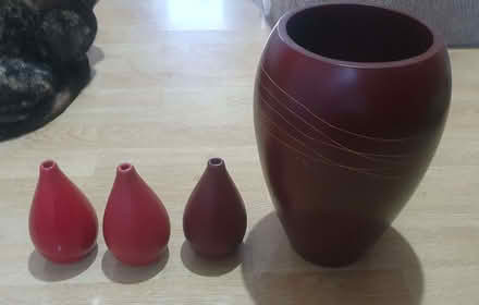Photo of free Wooden pot and 3 small ceramic vases/pots (Mottingham SE9) #1
