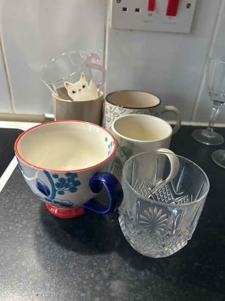 Photo of free Various cups, mugs, glass (Trumpington Ward CB2) #1