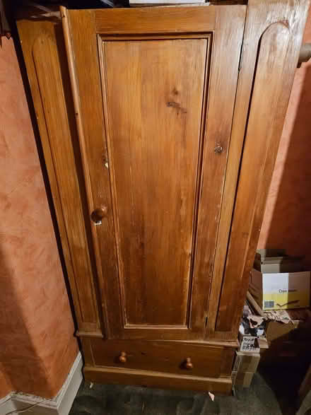 Photo of free Vintage wooden wardrobe (Plumstead SE18) #1