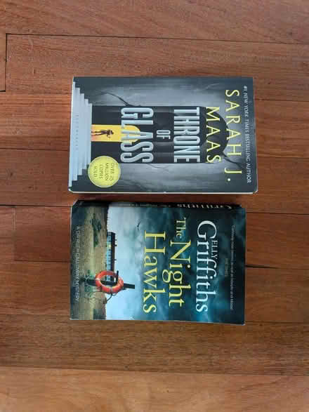 Photo of free Games, books, clothes (CO4 mile end) #2