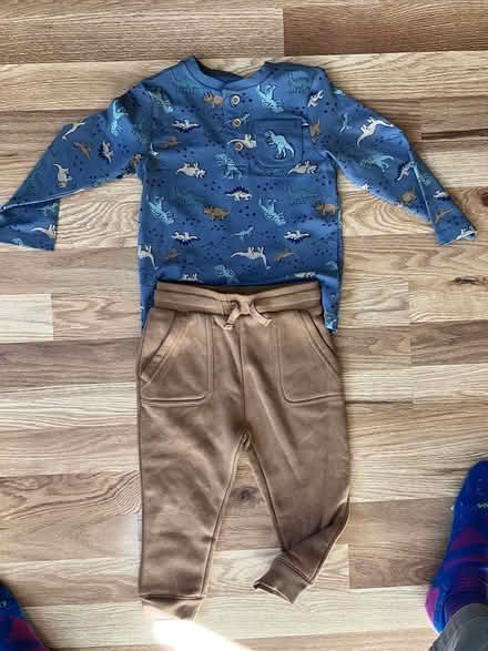 Photo of free New 18-24m clothes low-income only (Lakewood Village) #4