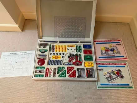 Photo of free Electronic snap circuits (Yapton BN18) #2