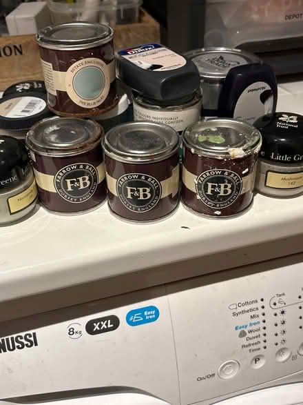Photo of free Arsorted paint samples (East Dulwich) #1