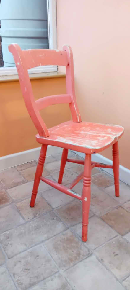 Photo of free Antique chair (Cam GL11) #1