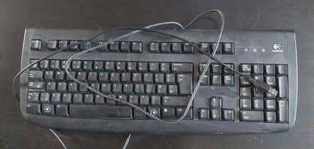 Photo of free 2 usb keyboards, can separate (Ham TW10) #2