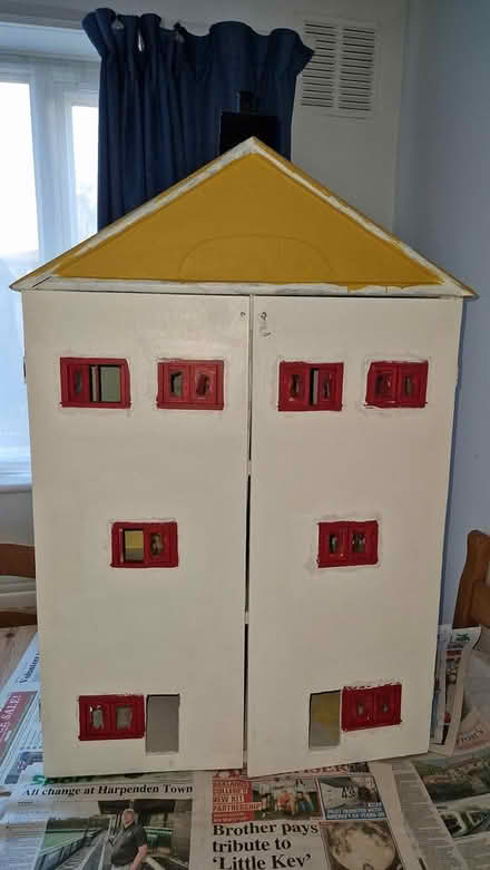 Photo of free Dolls House - incomplete upcycle (AL1) #1