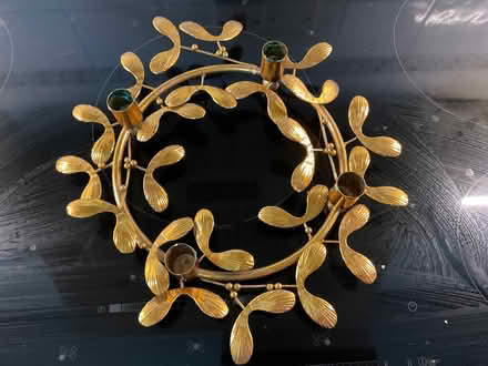 Photo of free 4 candle gold coloured Christmas table piece (Witherslack LA11) #1