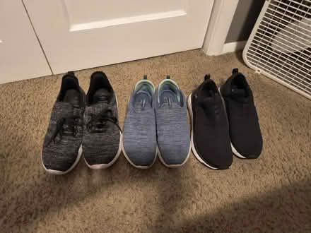 Photo of free size 10 shoes (Odenton, near Odenton Elem) #1