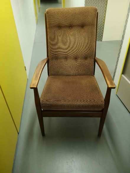 Photo of free Vintage armchair (Wisewood) #2