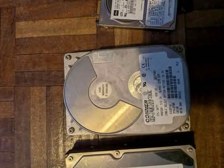 Photo of free 4 x IDE hard drives (The Camp AL1) #4