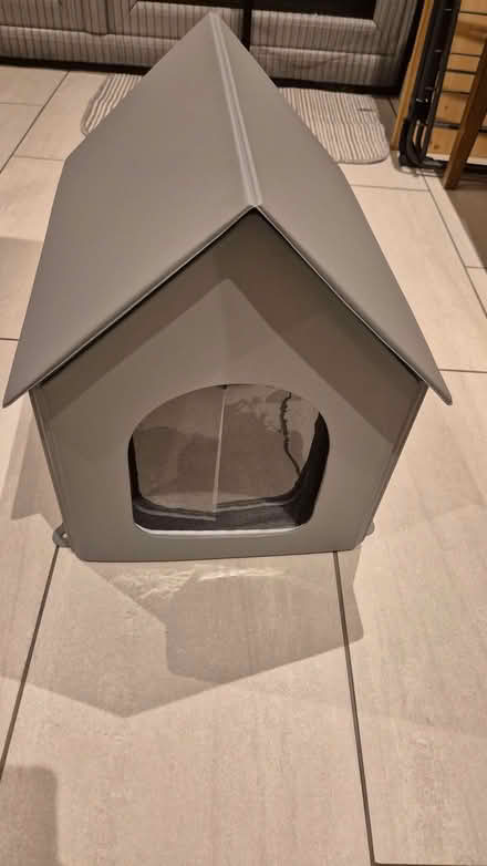 Photo of free Outdoor cat house- never used (Waddon CR0) #1