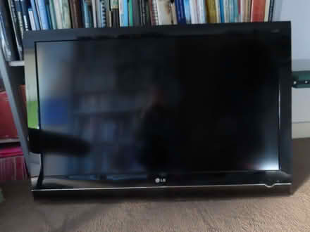 Photo of free 47" lg hd tv (Thorpe St Andrew NR7) #2