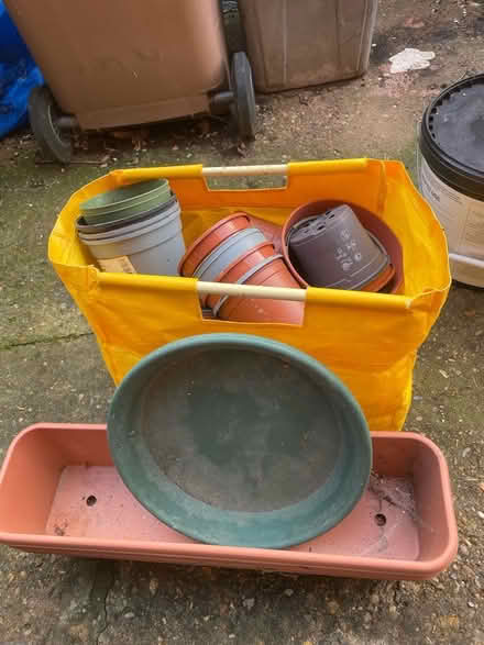 Photo of free Flower pots (Round Green LU2) #1