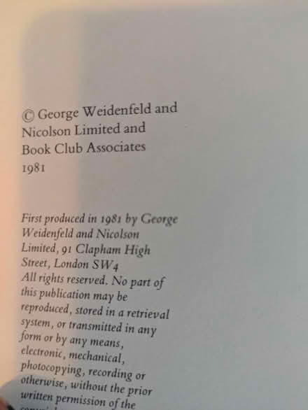 Photo of free Set of books about English royals (Stone st15) #3