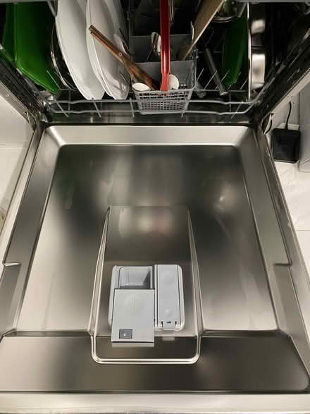 Photo of free SHARP Full-size Dishwasher (NW5) #1