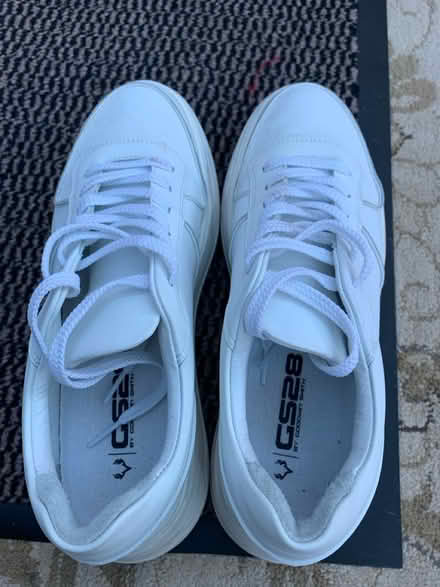 Photo of free Men’s white leather shoes casual (Hereford, HR2, Ross road) #2