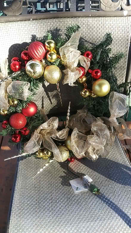Photo of free Wreath (Burlington) #1