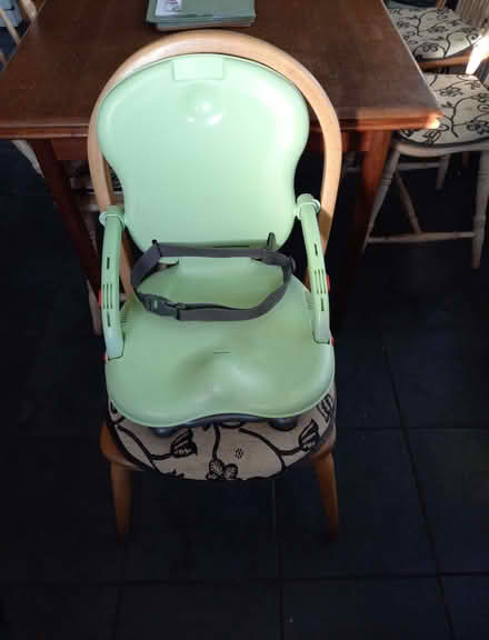 Photo of free 6mths-3yrs table seat (Twyford RG10) #1