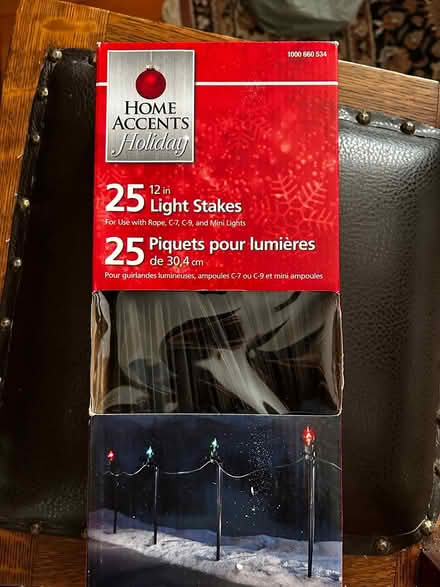 Photo of free Light stakes (Elmvale Acres) #1