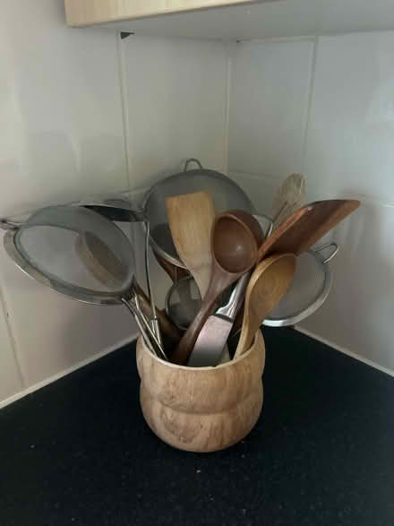 Photo of free Various kitchen utility colanders, ladles, spoons (Trumpington Ward CB2) #1