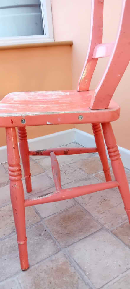 Photo of free Antique chair (Cam GL11) #2