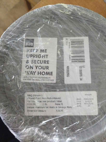 Photo of free Green Paint (DA4) #2