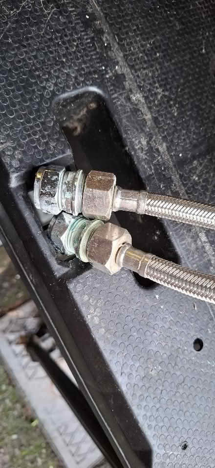 Photo of free Small sink (Catchems End DY12) #1