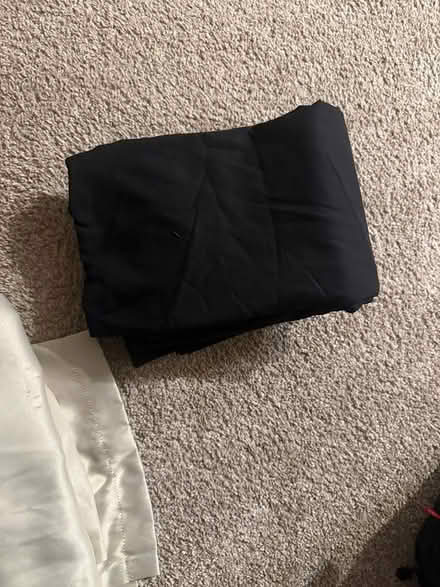 Photo of free Christmas stuff/blankets/shoes (Baltimore) #4