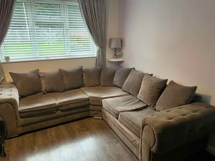 Photo of free Grey corner sofa (me7 2dd) #1