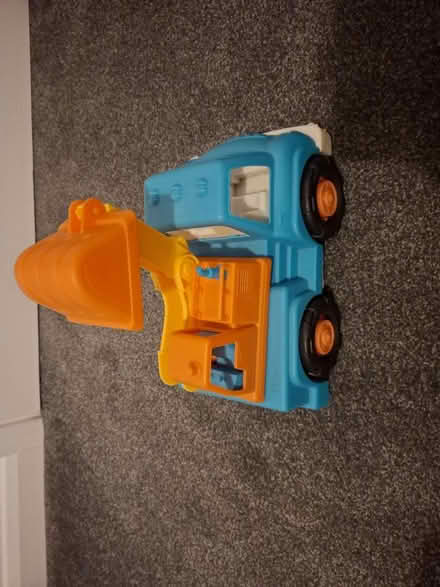 Photo of free Toys and book (EH20 loanhead) #1