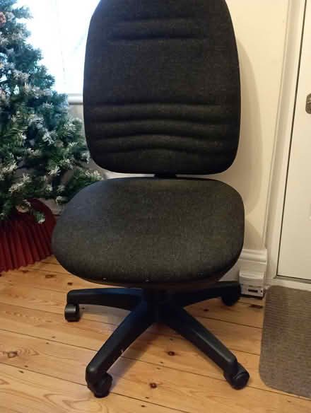 Photo of free Black office chair (High Wycombe HP13) #1