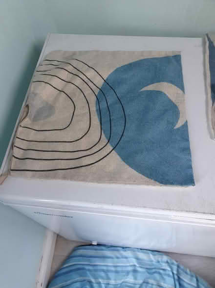 Photo of free 5 Cushion covers (Welling DA16) #3