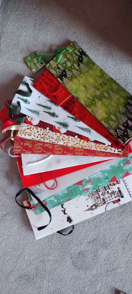 Photo of free Christmas themed gift bags for bottles (Central Watford WD17) #1