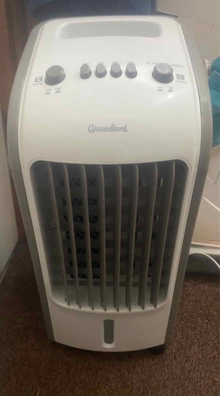 Photo of free Air conditioner (Br1 bromley) #2